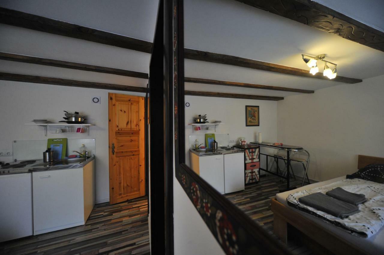 Old Town Center Apartments On The Romantic Road Harburg  Exterior photo